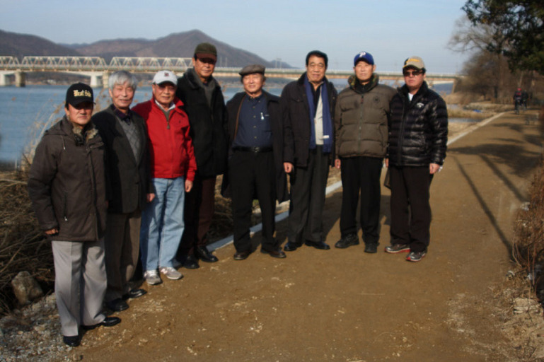 더블클릭을 하시면 이미지를 수정할 수 있습니다