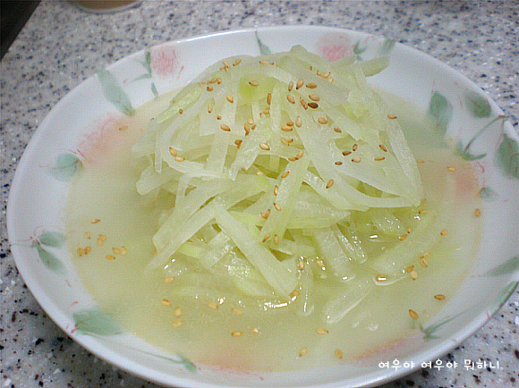 국과반찬 이미지