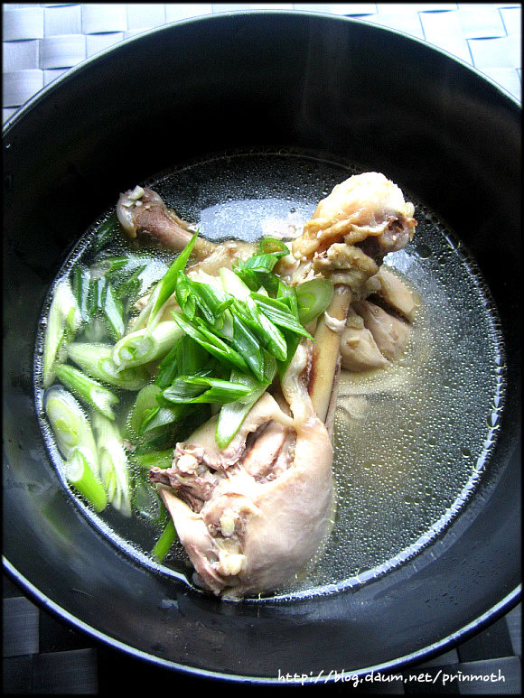 닭한마리닭곰탕 이미지