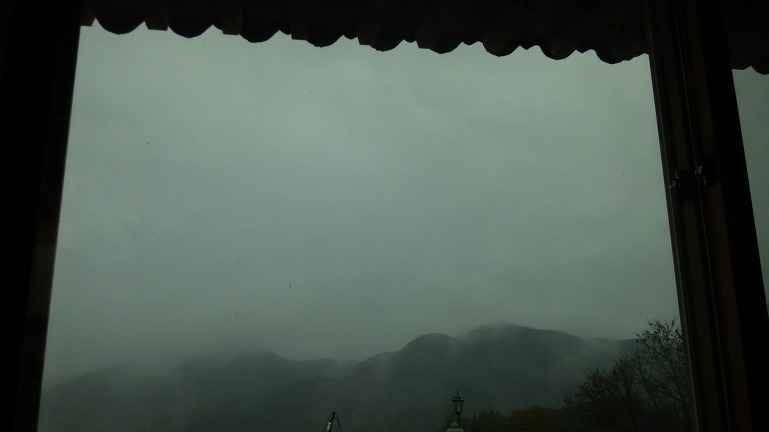 황매산 허굴산방 이미지