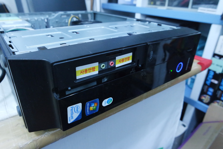 전면 USB 포트 합선으로 인한 전원 안켜지는 컴퓨터