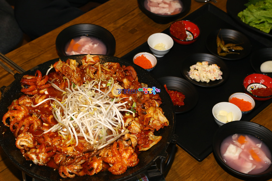 쭈꾸미와 흑돼지의 불맛구이 제주시 한경면 맛집 미온당 쭈꾸미흑돼지 철판구이 제주도여행