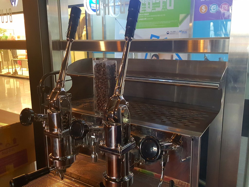 경기도 안양시 맛집 평촌역 커피 로스터리 커피전문점 커피볶는 블루버드 카페