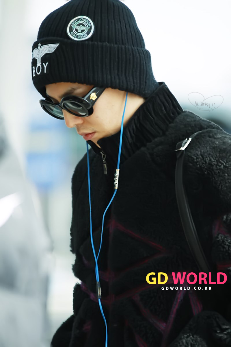 [2/3/13][PhoHD] BIGBANG tại sân bay Incheon đến Nam Kinh, Trung Quốc 2241C9465131B0753056A9